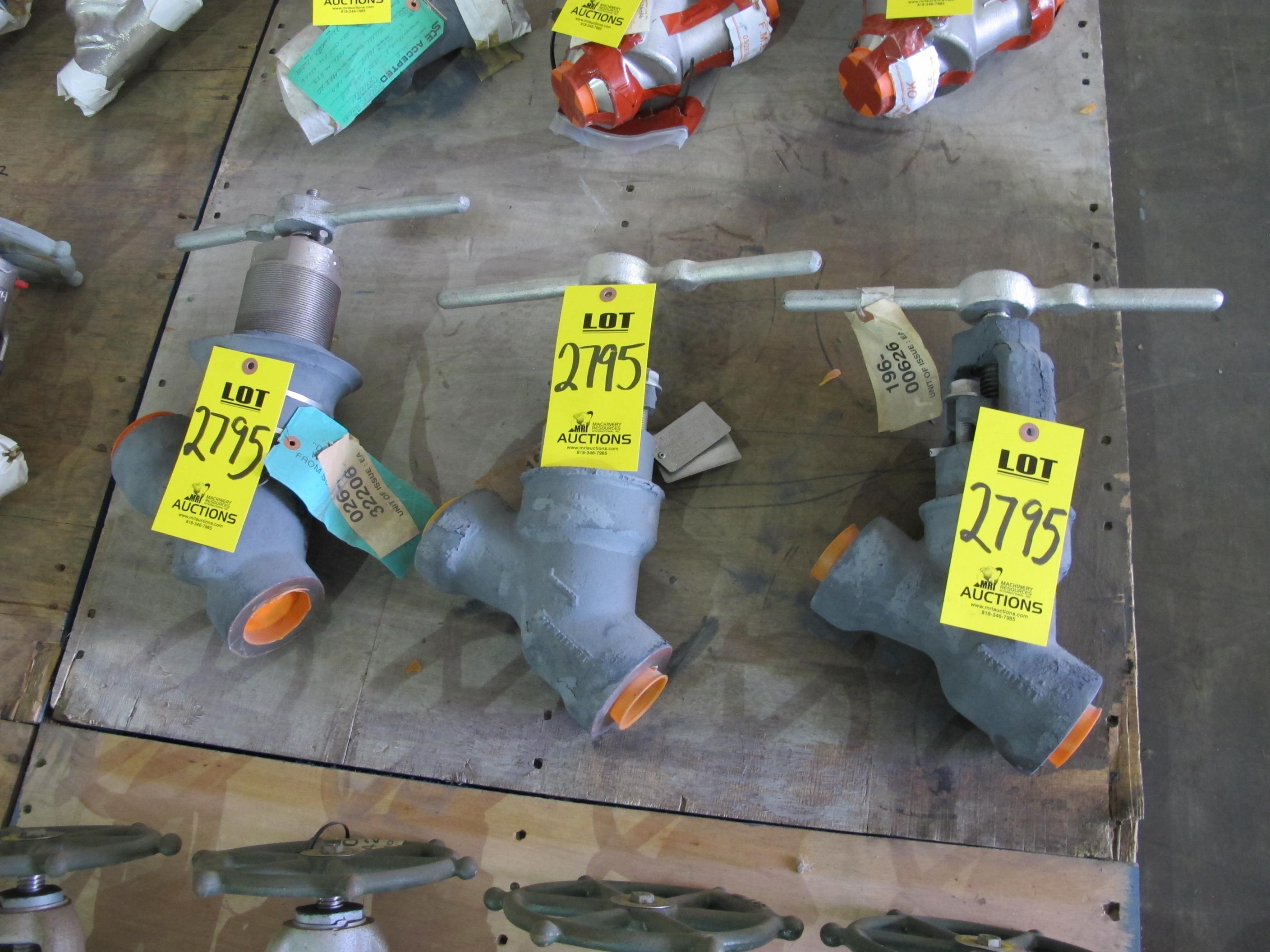 LOT (3) TO INCLUDE: (2) VALVE, GLOBE TYPE, 1-1/2" SIZE, 600 LB, 1030 LB/650 DEGREE F RATING, CARBON STL MATERIAL, SOCKET WELD CONNECTIONS, SA105 SPECIFICATION, THD BONNET, Y-BODY STYLE, HARD FACED SEAT AND DISC TRIM, GRAPHITE PACKING SOFTGOODS, 14" T-HANDLE OPERATOR. PART # SC-D-20612BG, (1) VALVE, GLOBE TYPE, 2" SIZE, 600 LB, 1030 LB/650 DEGREE F RATING, CARBON STL MATERIAL, SOCKET WELD CONNECTIONS, SA105 SPECIFICATION, THD BONNET STYLE, METAL DIAPHRAGM TRIM. T-HANDLE OPERATOR, RISING STEM PAINT CODE N, PART # SC-D-9910X01-(2) (W-51) LOADING & HANDLING FEE $15-